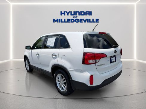 Used 2014 Kia Sorento LX FWD image 4
