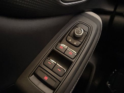 Used 2022 Subaru Forester Limited image 23