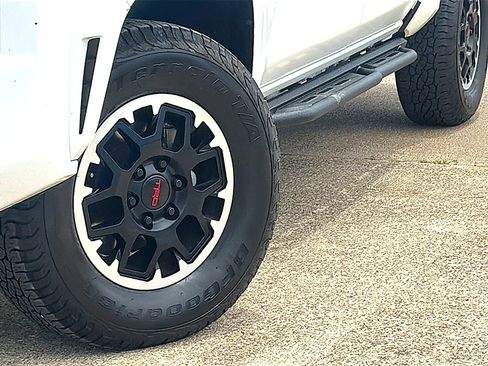 Used 2025 Toyota Tacoma SR RWD image 3