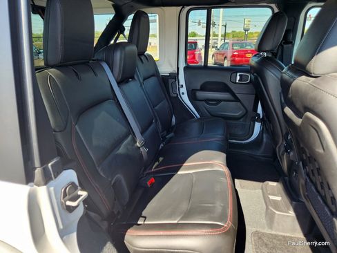 Used 2022 Jeep Wrangler Unlimited Rubicon w/ Xtreme Recon 35" Tire Package image 43