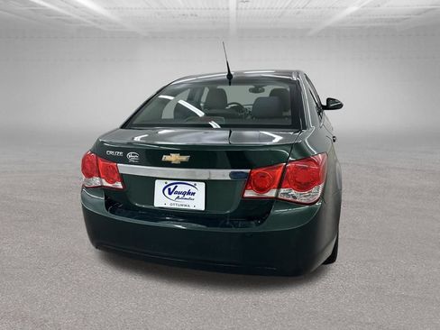 Used 2014 Chevrolet Cruze LS FWD image 12