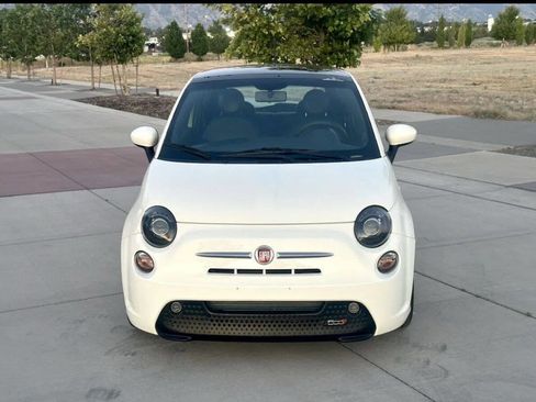 Used 2012 FIAT 500 Sport w/ Safety & Sound Pkg image 2
