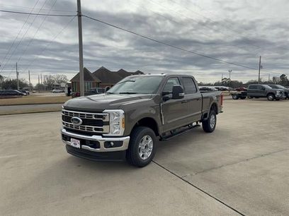 New 2026 Ford F250 XLT w/ FX4 Off-Road Package