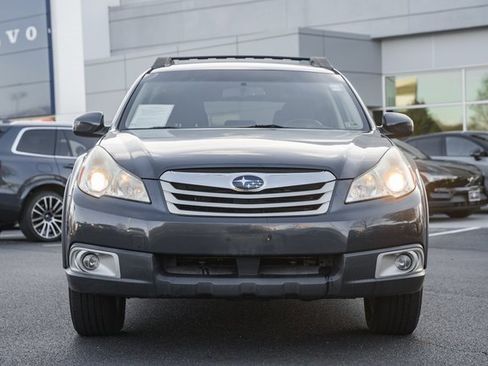 Used 2010 Subaru Outback 2.5i Premium image 2
