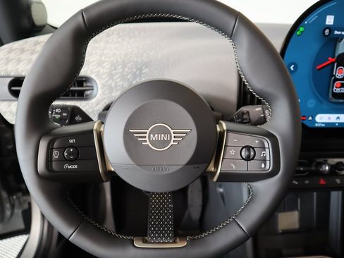 New 2025 MINI Cooper S image 4