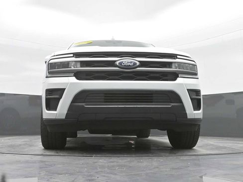Used 2024 Ford Expedition XLT image 30