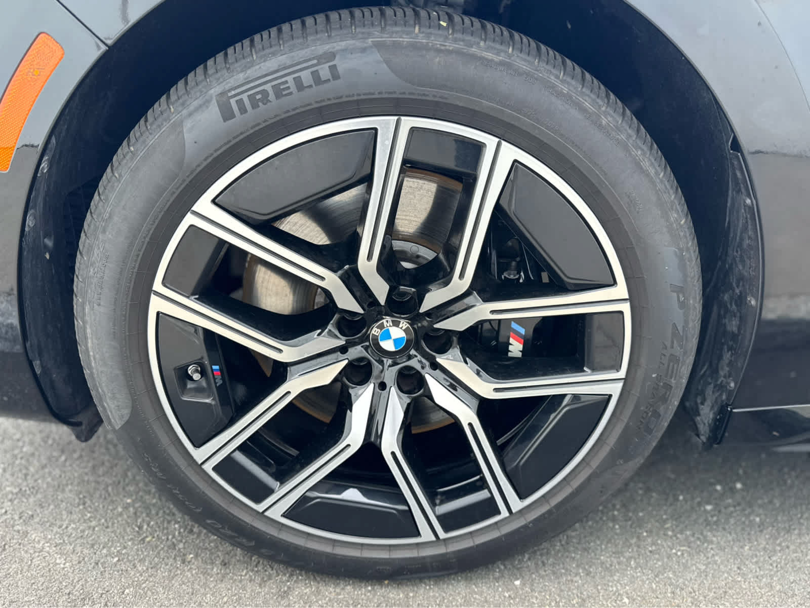 Used 2024 BMW 740i xDrive w/ M Sport Professional Package AWD/4WD image 31