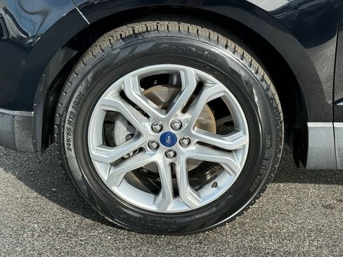 Used 2018 Ford Edge Titanium w/ Equipment Group 301A image 11