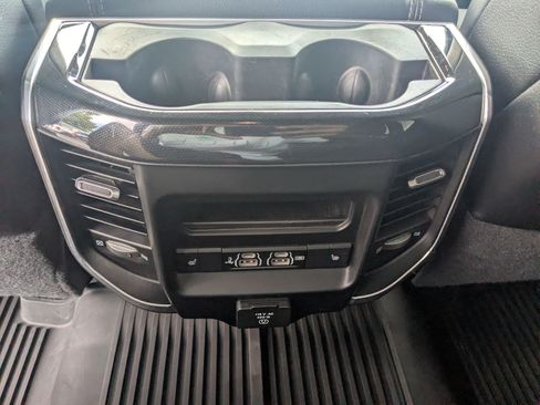 Used 2020 RAM 3500 Laramie AWD/4WD image 27