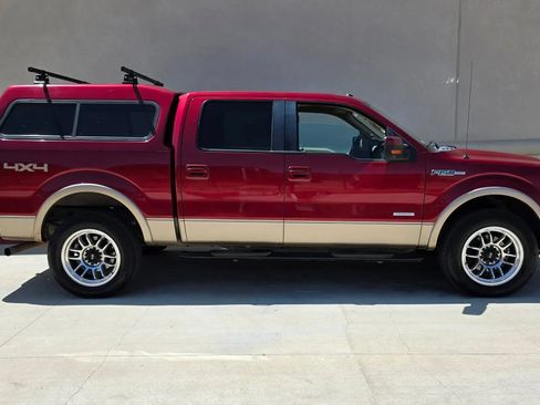 Used 2013 Ford F150 Lariat w/ Mid Equipment Group AWD/4WD image 2
