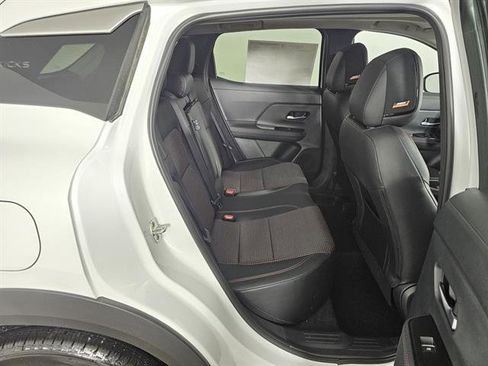 New 2025 Nissan Kicks SR w/ SR Premium Package image 15