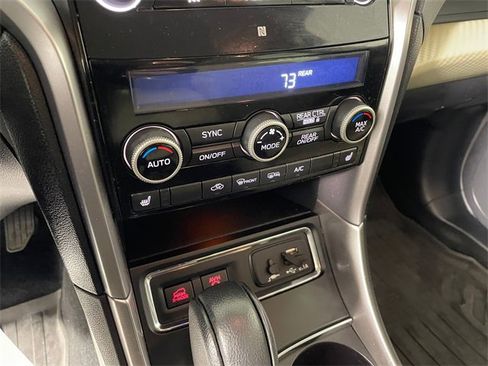 Used 2019 Subaru Ascent Premium image 9