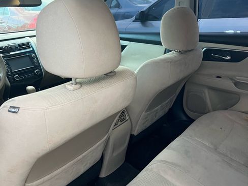 Used 2015 Nissan Altima 2.5 SV w/ Convenience Package image 5
