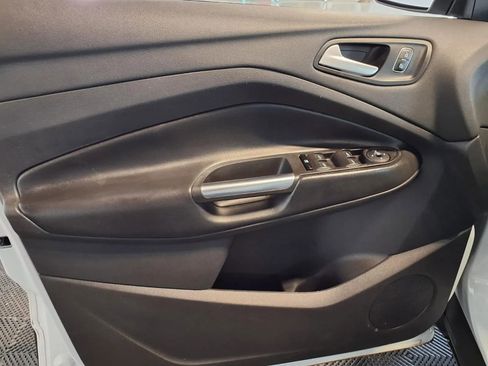 Used 2018 Ford Escape SE AWD/4WD image 17