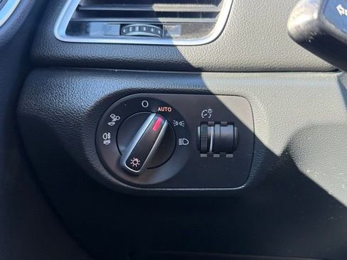 Used 2017 Audi Q3 2.0T Premium image 17