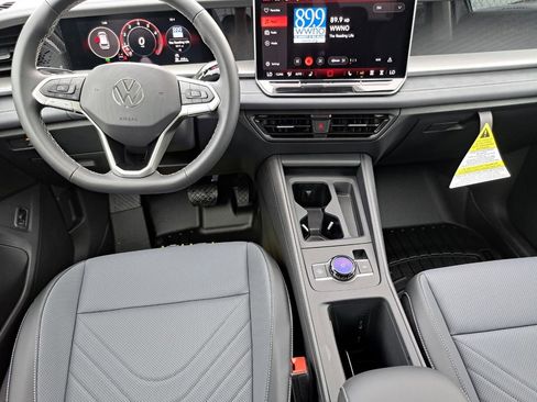 New 2026 Volkswagen Tiguan SE image 24