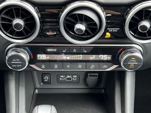 Used 2025 Nissan Sentra SV w/ All-Weather Package image 28