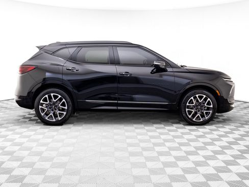 Used 2023 Chevrolet Blazer RS w/ Driver Confidence II Package image 7