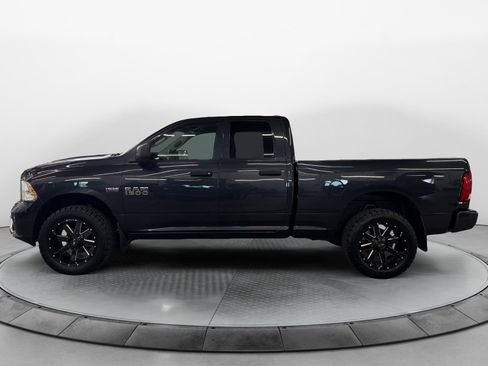 Used 2017 RAM 1500 Express AWD/4WD image 3