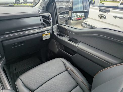 New 2026 Ford F250 Lariat w/ Chrome Package AWD/4WD image 17