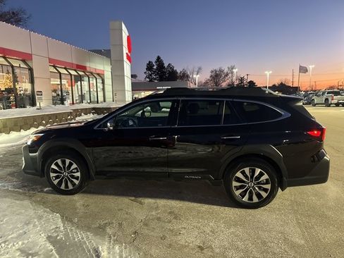 Used 2025 Subaru Outback Touring w/ Popular Package #2 image 1