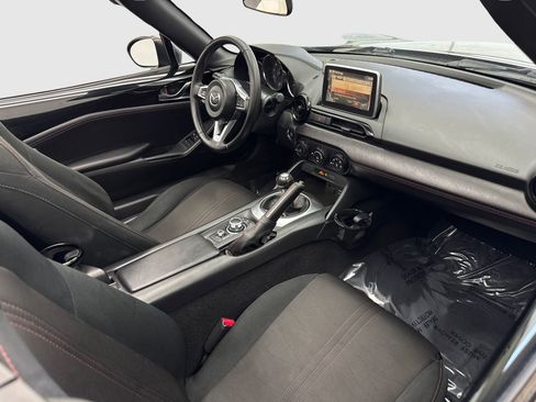 Used 2016 MAZDA MX-5 Miata Club RWD image 31
