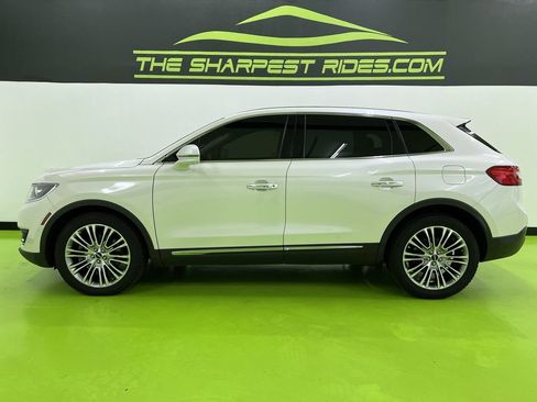 Used 2016 Lincoln MKX Reserve AWD/4WD image 6