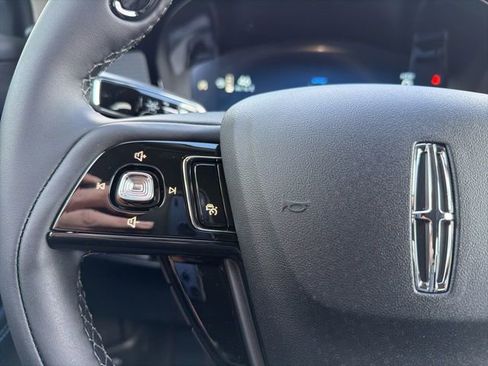 New 2026 Lincoln Corsair Premiere image 16