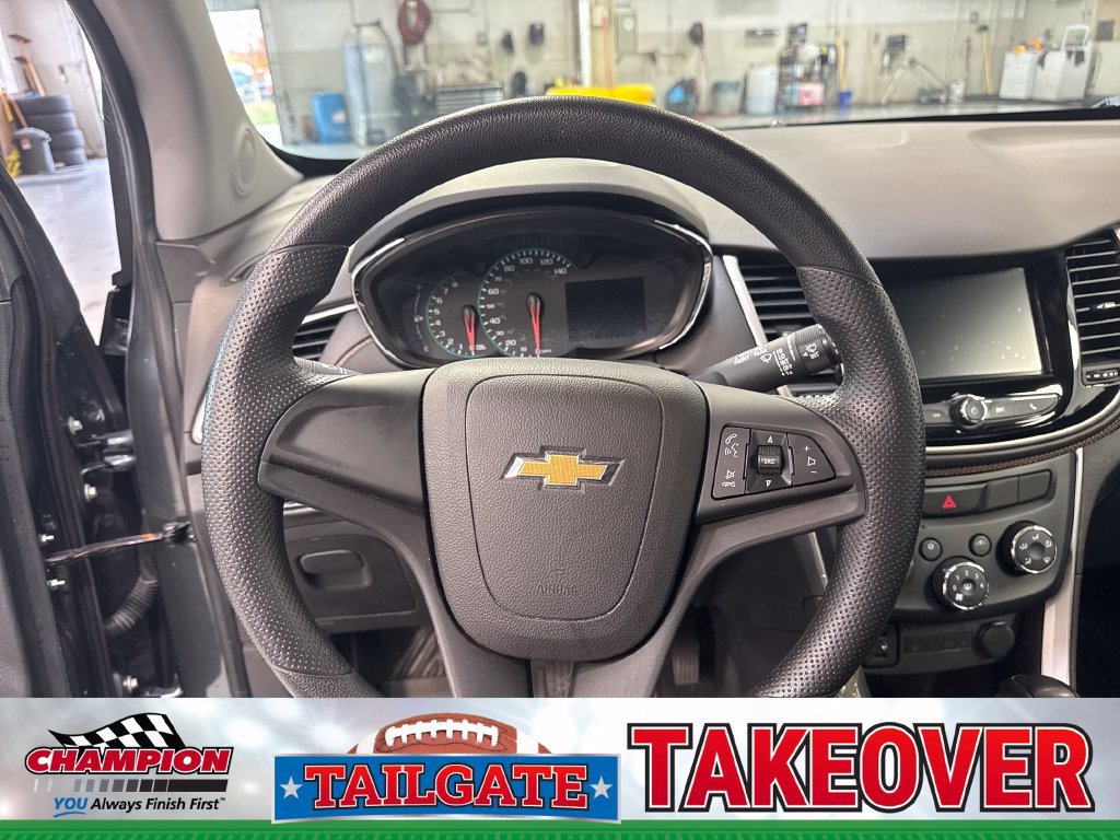 Used 2019 Chevrolet Trax LS FWD image 18