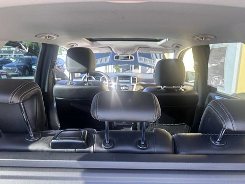 Used 2014 Mercedes-Benz ML 350 BlueTEC 4MATIC image 16