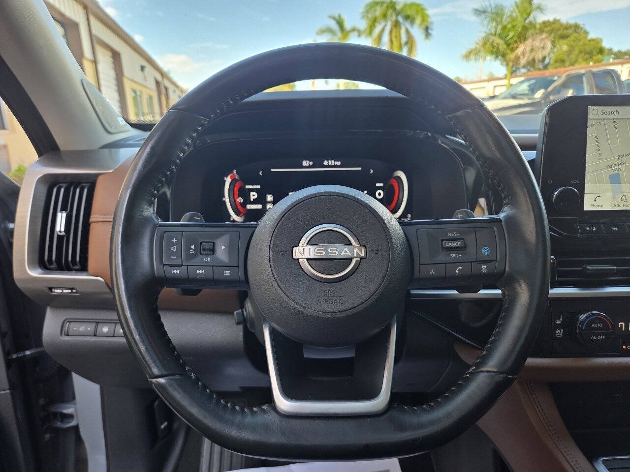 Used 2022 Nissan Pathfinder Platinum w/ Cargo Package FWD image 15