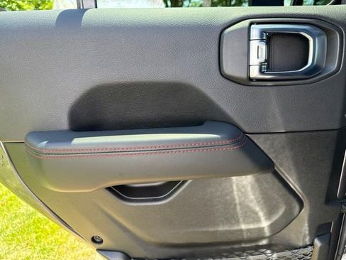 Used 2026 Jeep Wrangler Unlimited Rubicon AWD/4WD image 44