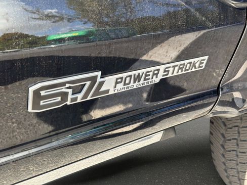 Used 2025 Ford F250 Platinum image 22