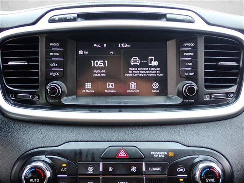 Used 2017 Kia Sorento FWD w/ LX Convenience Package image 17