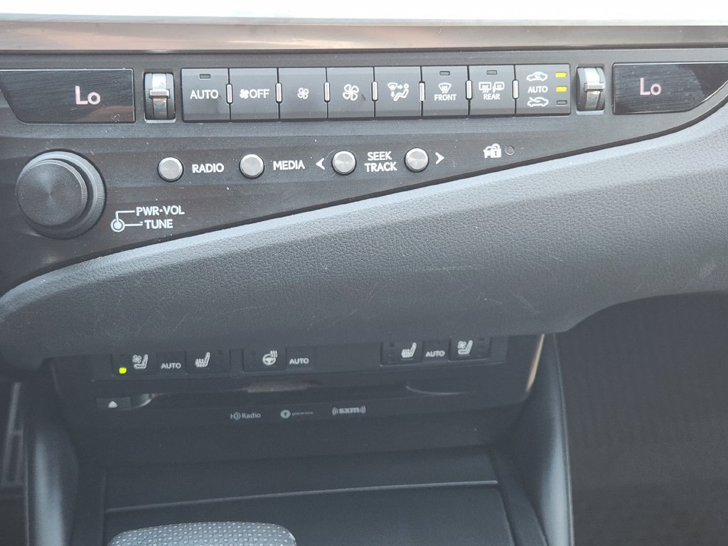 Used 2020 Lexus ES 350 F Sport w/ Accessory Package 2 FWD image 20