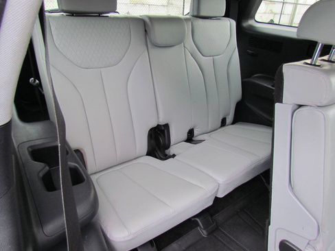 Used 2022 Hyundai Palisade SEL w/ 8P Bench Seat Package FWD image 16