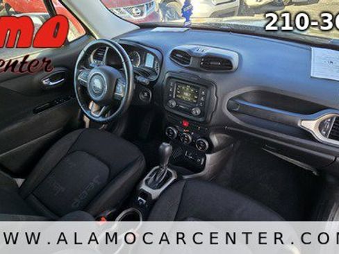 Used 2017 Jeep Renegade Latitude w/ Advanced Technology Group image 17