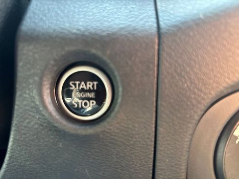 Used 2023 Nissan Frontier PRO-4X w/ Pro Convenience Package AWD/4WD image 27