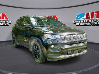 Used 2022 Jeep Compass Latitude FWD video 1
