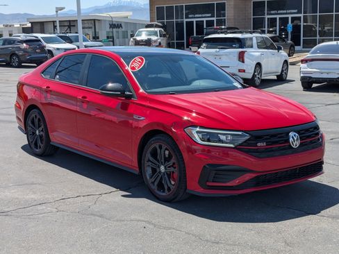 Used 2019 Volkswagen Jetta GLI FWD image 7
