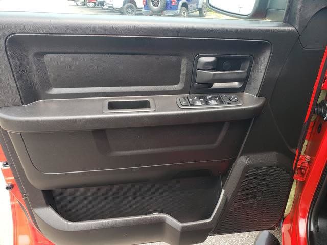 Used 2018 RAM 1500 Express AWD/4WD image 11