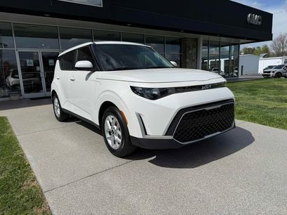 Used 2023 Kia Soul LX w/ Option Group 015