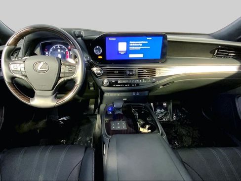 Used 2023 Lexus LS 500 AWD w/ Interior Upgrade Package image 16