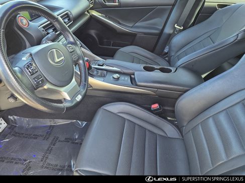 Used 2018 Lexus IS 300 image 12
