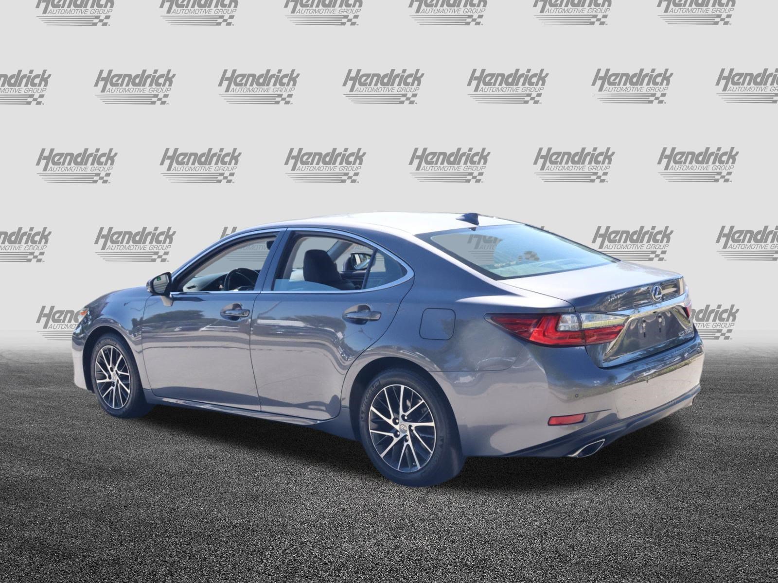 Used 2016 Lexus ES 350 w/ Premium Package w/Wood Trim FWD image 7