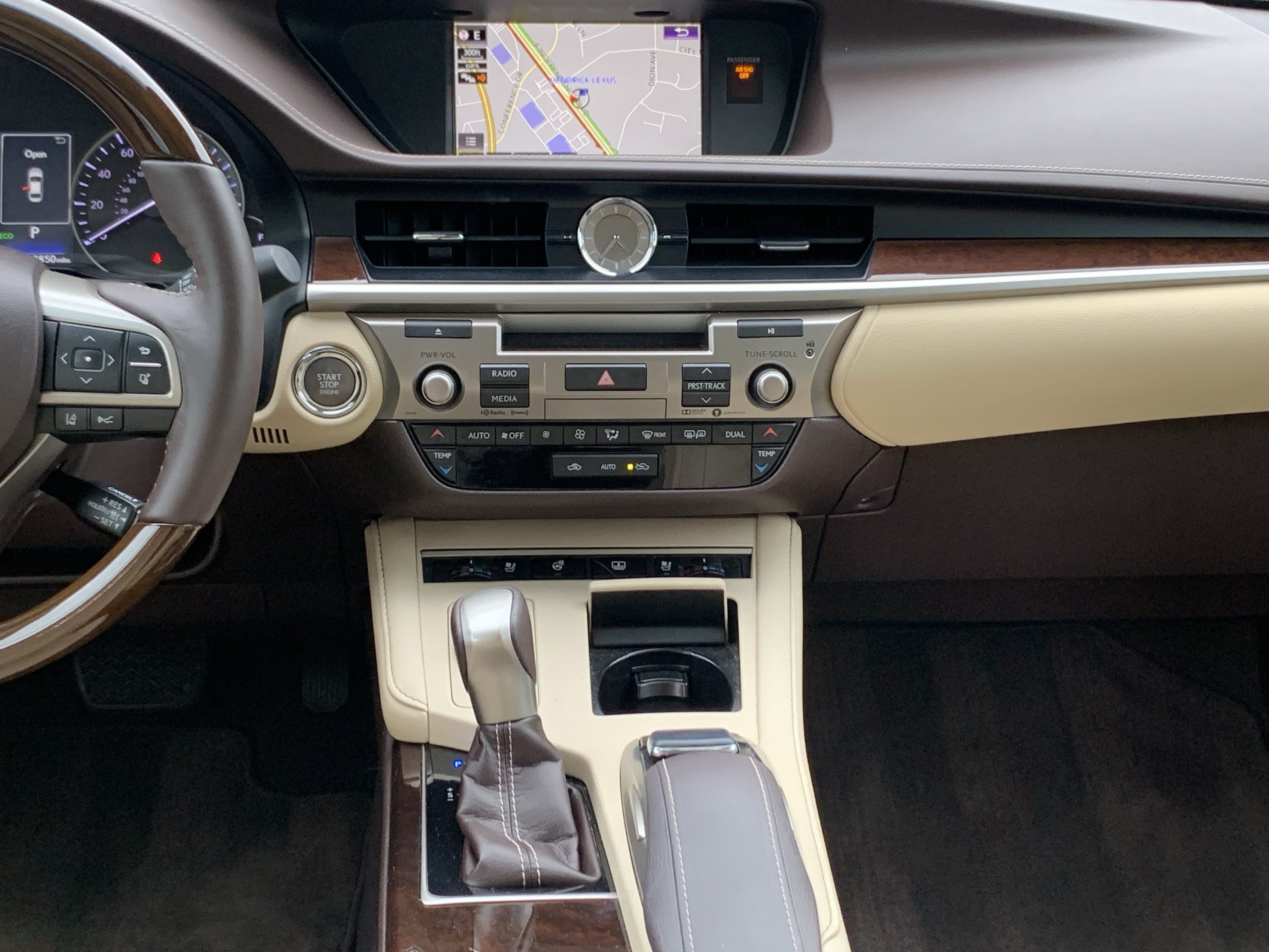Used 2017 Lexus ES 350 w/ Luxury Package FWD image 31