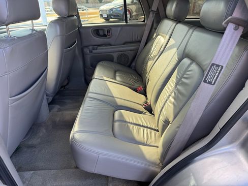 Used 2001 Oldsmobile Bravada AWD image 18
