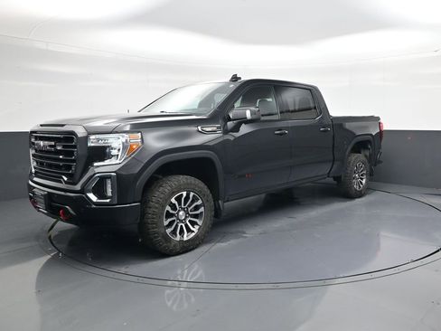 Used 2020 GMC Sierra 1500 AT4 w/ AT4 Premium Package AWD/4WD image 3