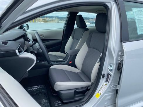 Used 2024 Toyota Corolla LE FWD image 14