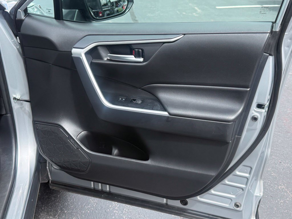 Certified 2025 Toyota RAV4 XLE AWD/4WD image 22